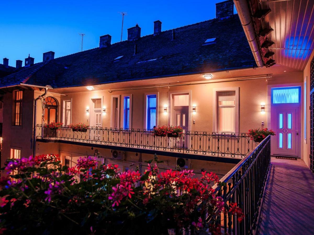 Luxury Smart Apartments Szeged Luaran gambar